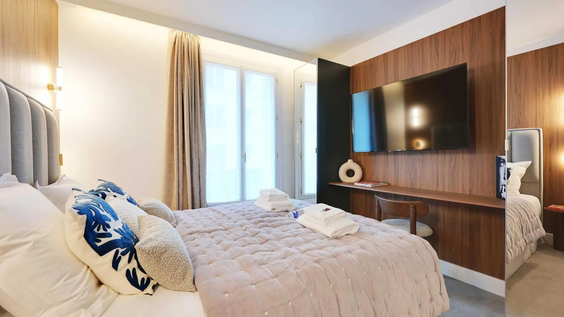 Apartament Charming -1br-2p- Batignolles Paryż
